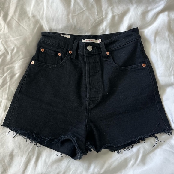 Levi’s Black Shorts - Picture 1 of 4